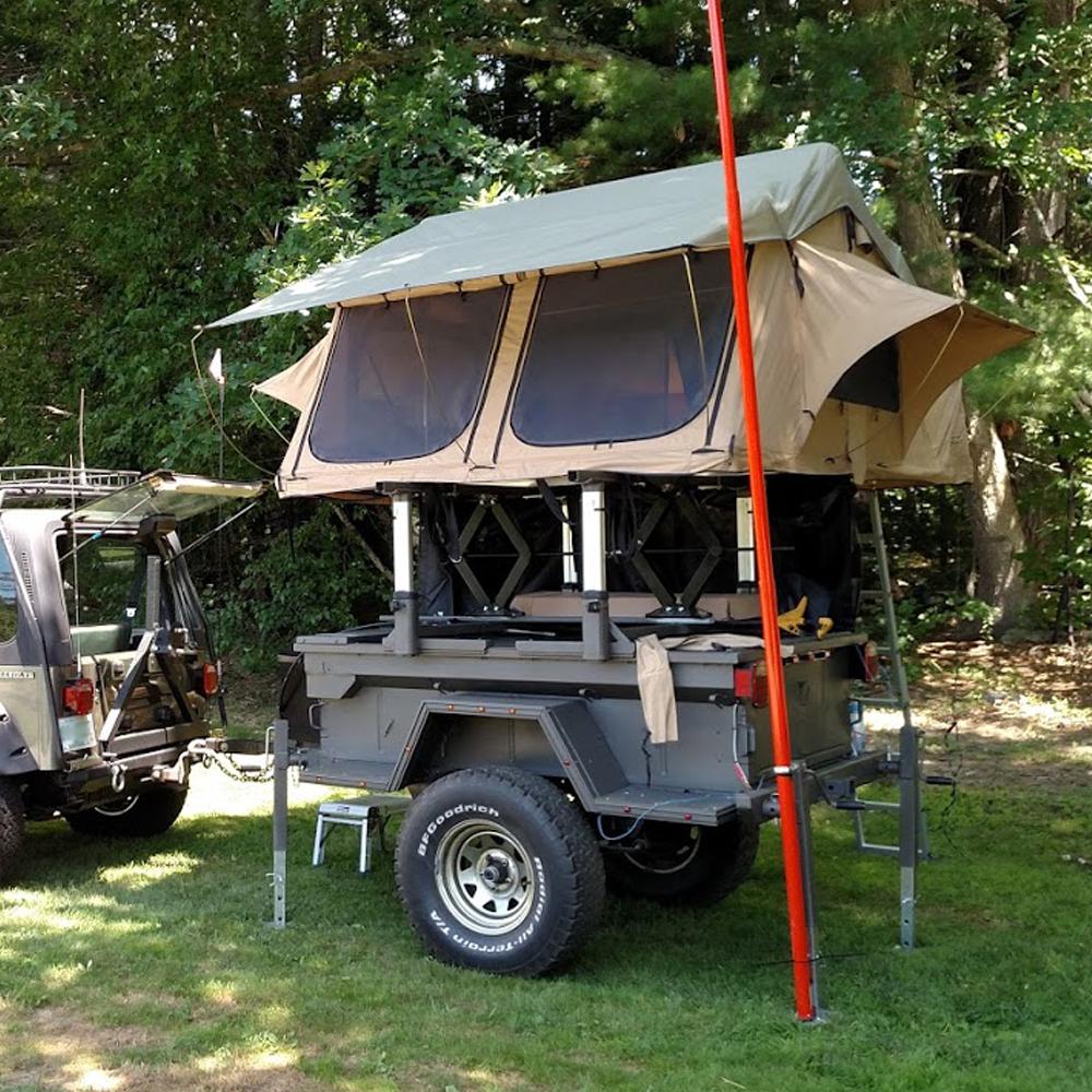 Roof shop tent trailer