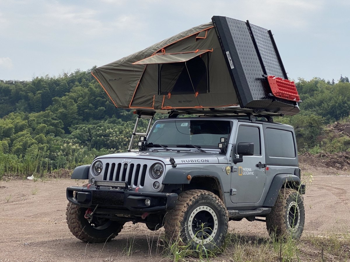 Stealth Hardshell Rooftop Tent Aluminum 3 Person Black